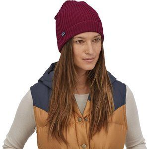 Patagonia Fisherman's Roll Beanie- Wax Red  NEW   UNISEX